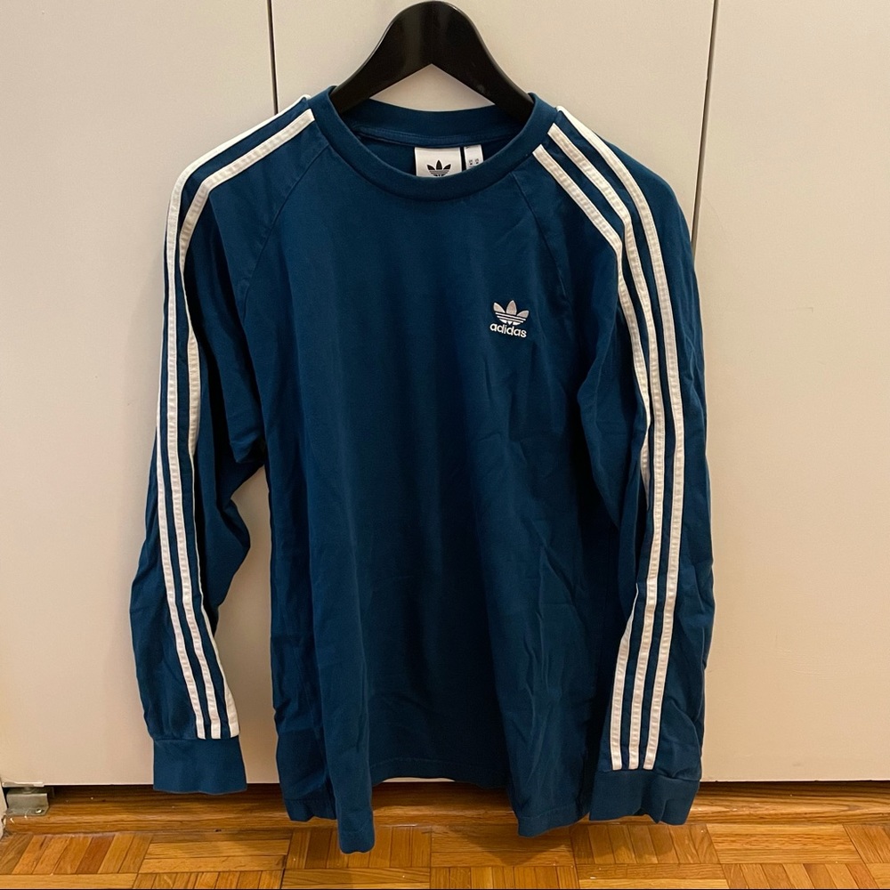 ADIDAS // blue long sleeve shirt